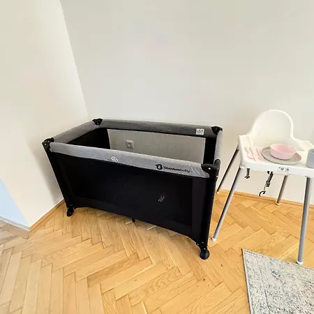 Spacious And Freshly Renovated Budapeszt