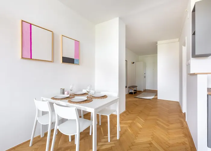 Spacious And Freshly Renovated * Budapest