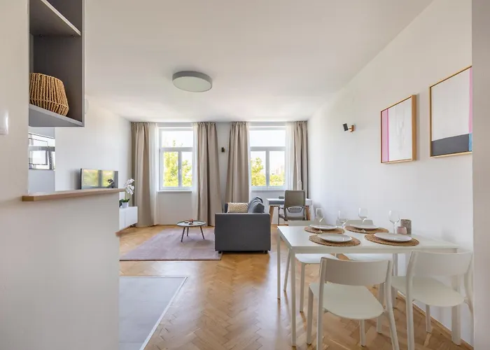 Spacious And Freshly Renovated Apartmán Budapešť